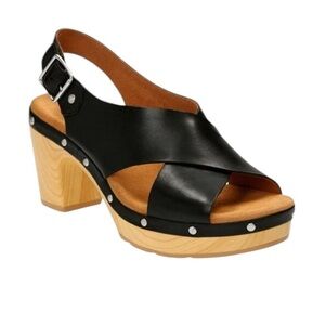Clarks Womens Ledella Club Open Toe Ankle Strap Slingback Sandals- Size 9.5